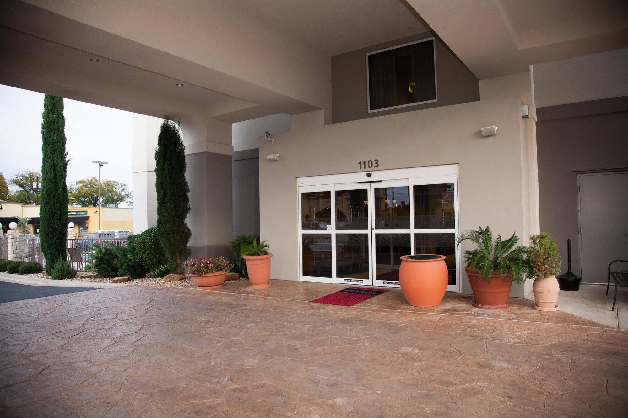 Hampton Inn בראונווד מראה חיצוני תמונה